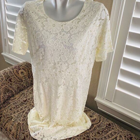 Investments Dress flower crochet pattern. NWT - Picture 1 of 8